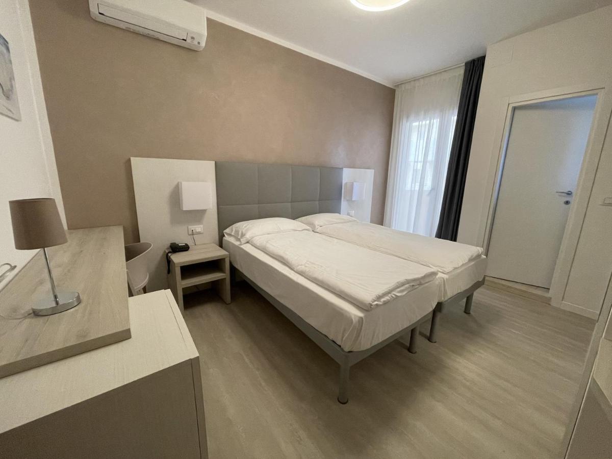 Hotel Garni Losanna Bibione Extérieur photo