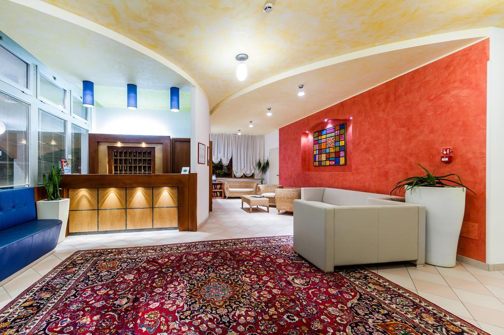Hotel Garni Losanna Bibione Extérieur photo